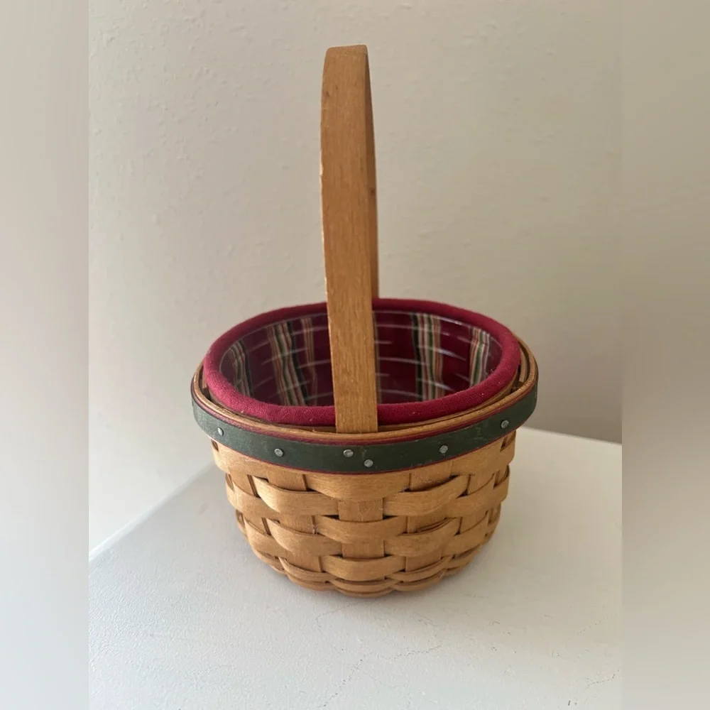 Longaberger 2005 Holiday Helper Discovery Basket Combo with Liner and Protector